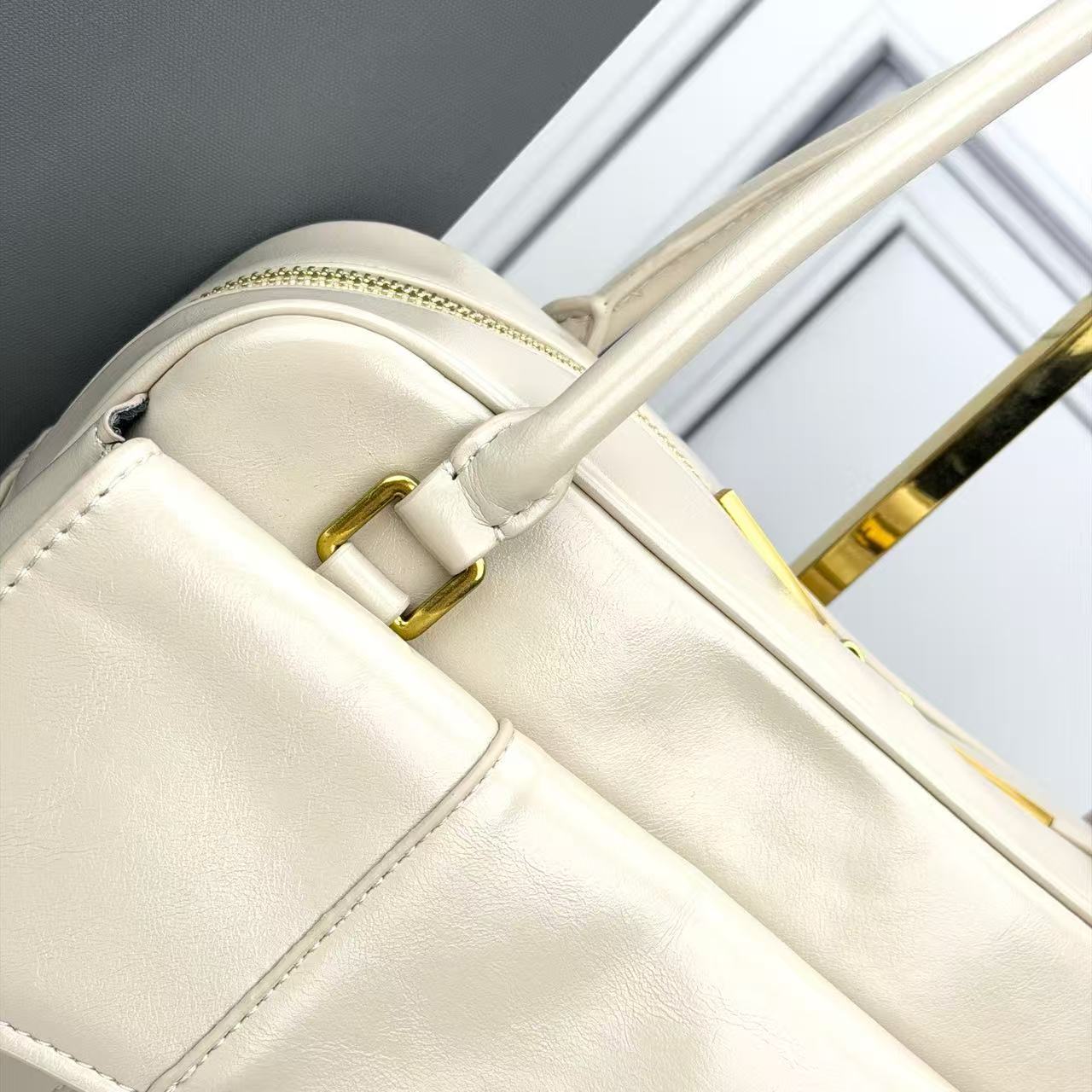 Balenciaga Bel Air Medium Carry All Bag