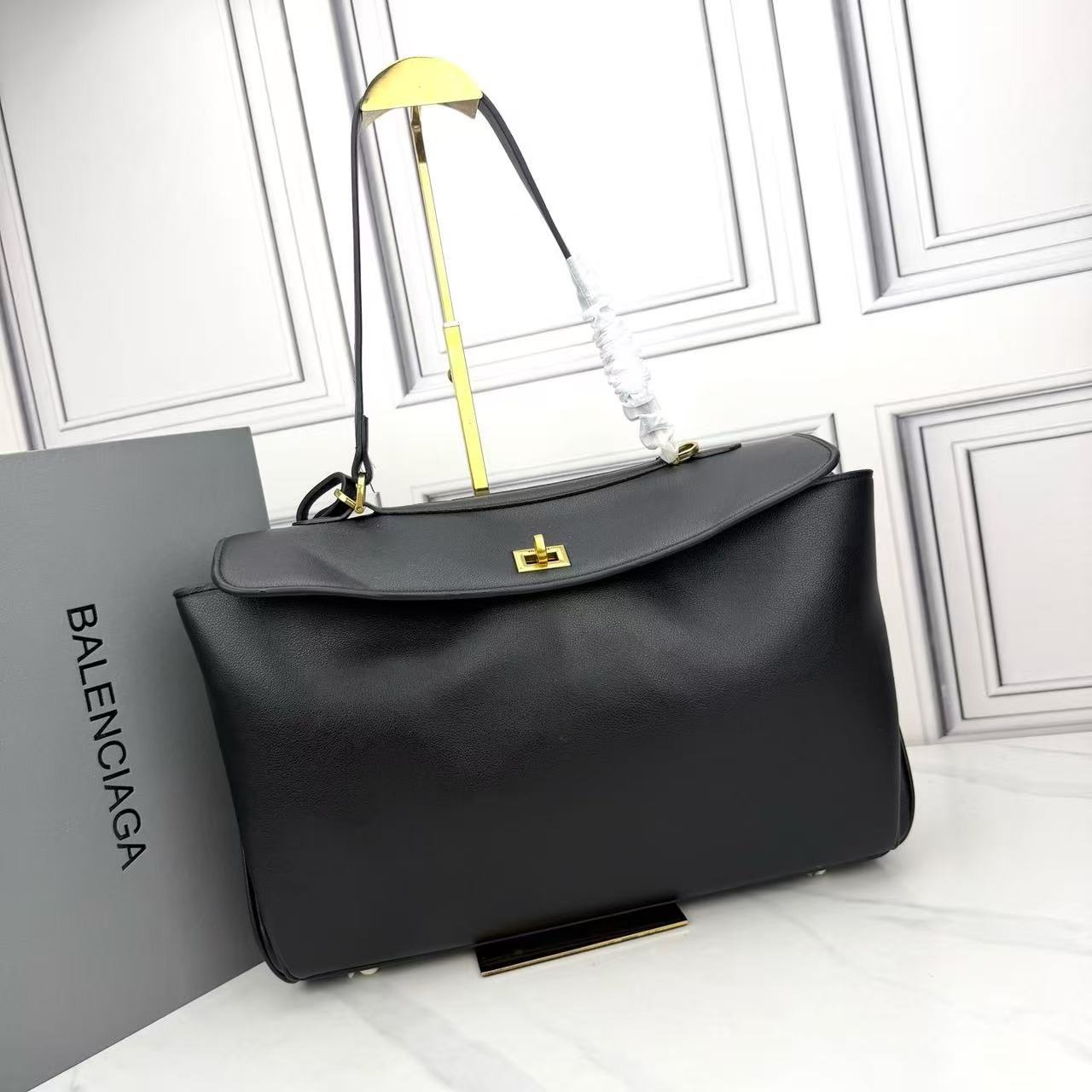 Balenciaga Rodeo Medium Handbag