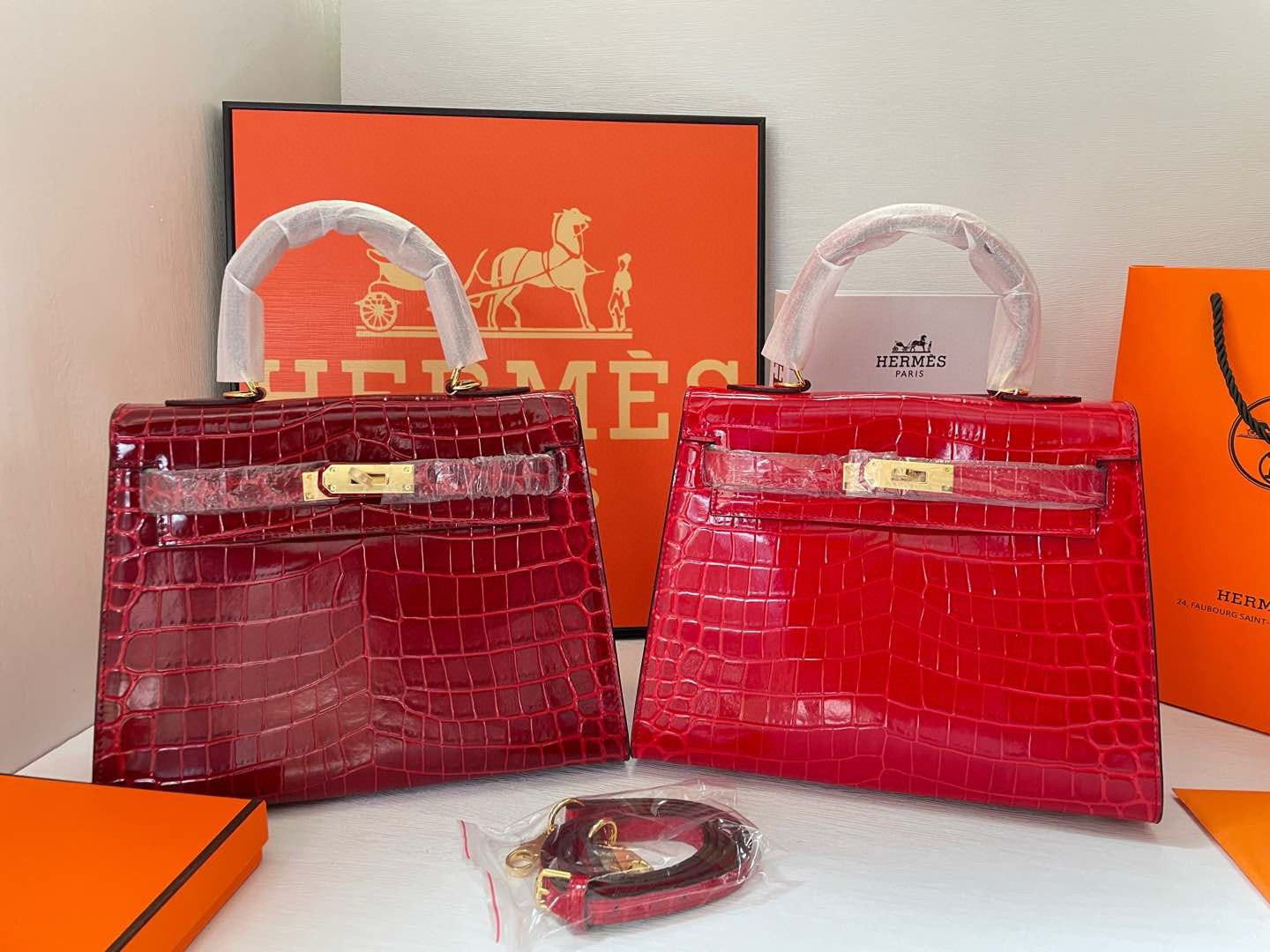 Hermès Kelly Bag – Authentic Luxury Leather Top Handle Handbag