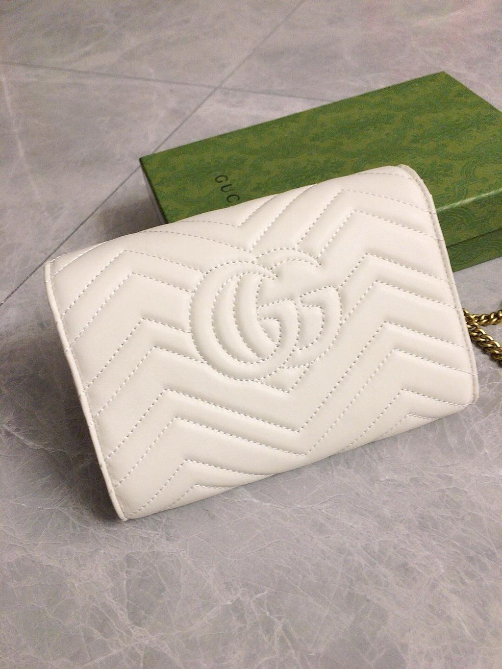 Gucci GG Marmont Small Shoulder Bag