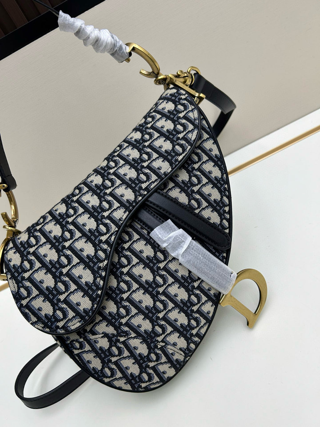 Dior Saddle Bag – Luxury Leather Shoulder & Crossbody Handbag
