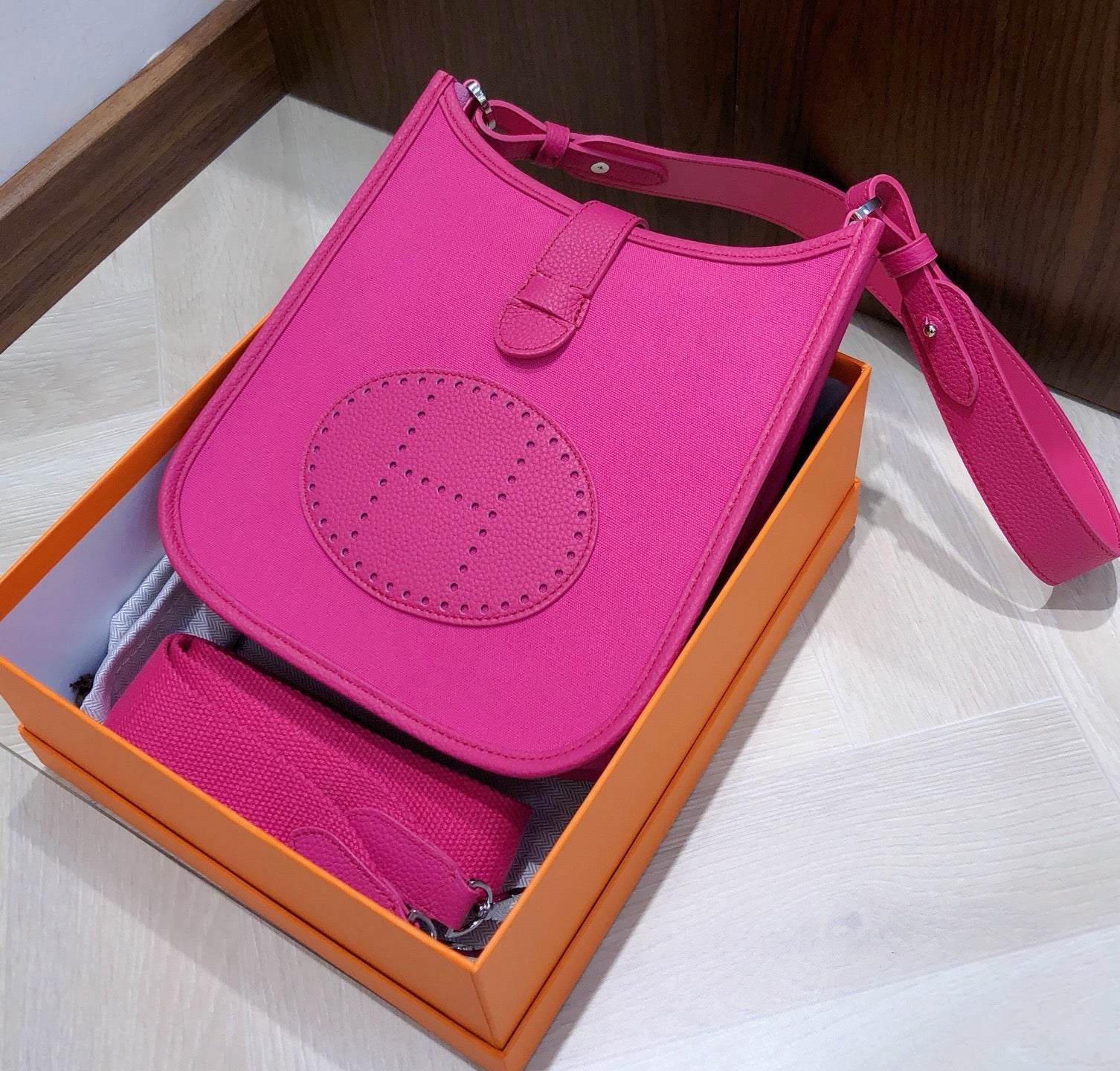 Hermès Evelyne Bag – Luxury Leather Crossbody Bag