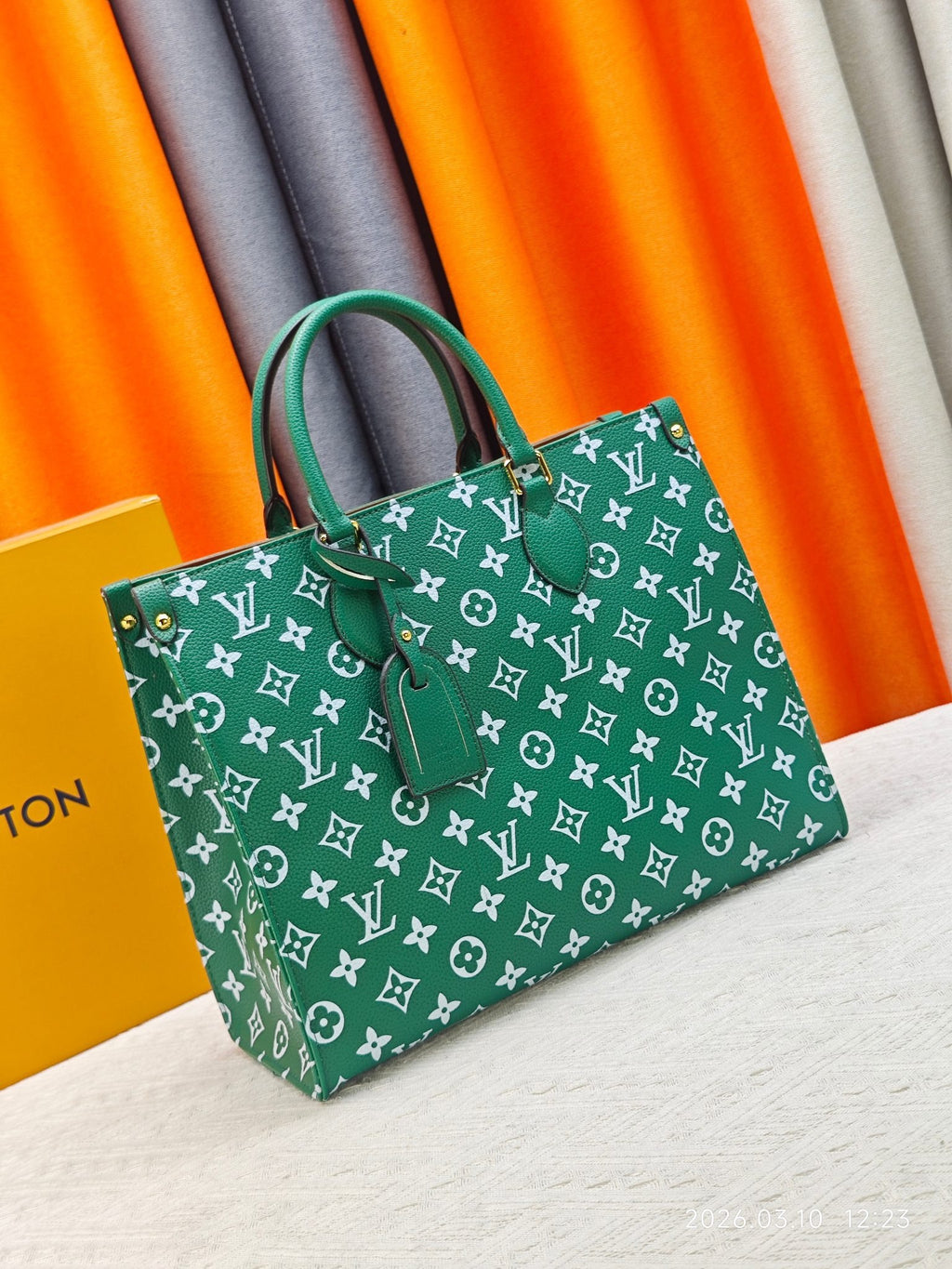 Louis Vuitton OnTheGo MM Monogram Canvas Tote Bag – Authentic Luxury Handbag