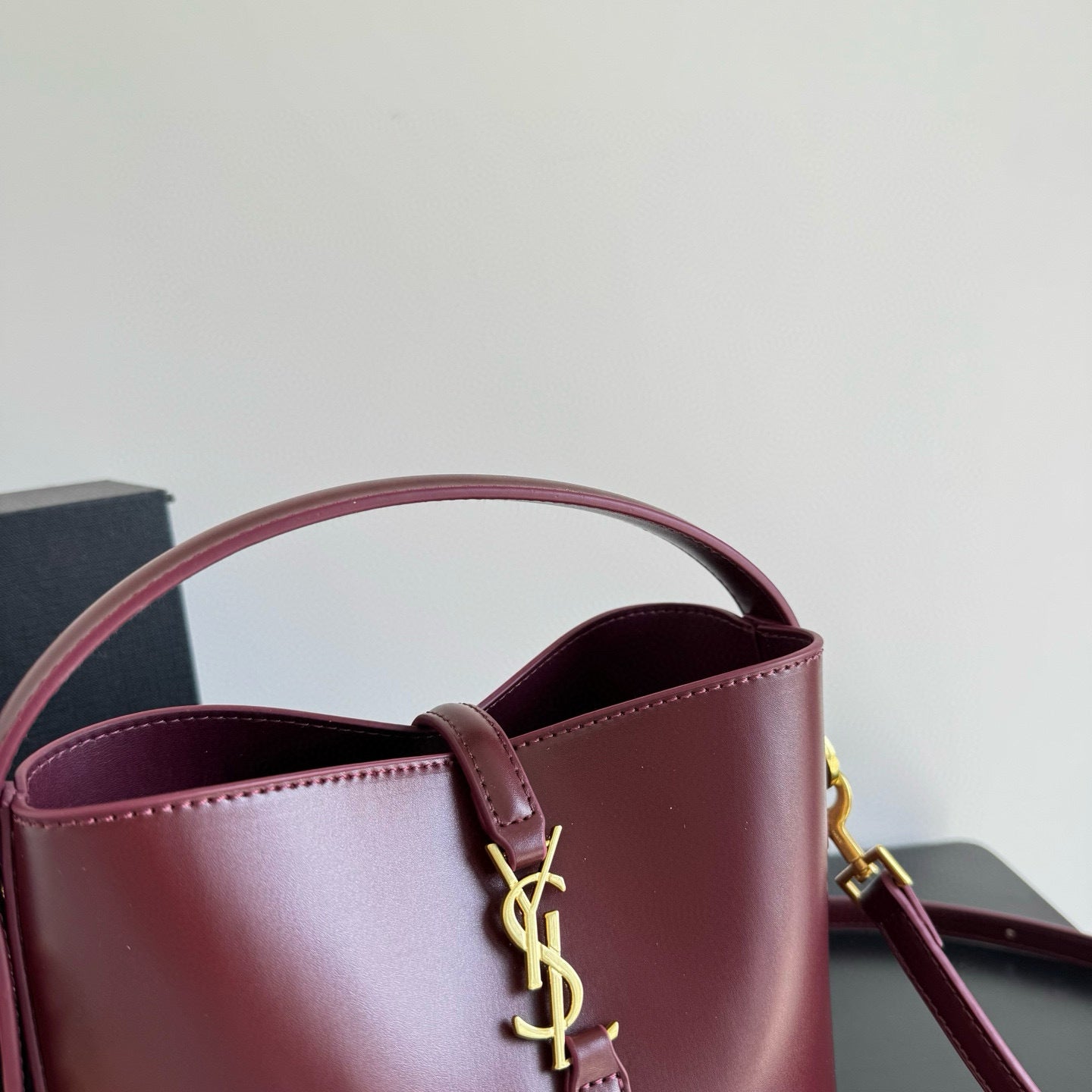 Saint Laurent Le 5 à 7 Bag – Luxury Leather Shoulder Bag