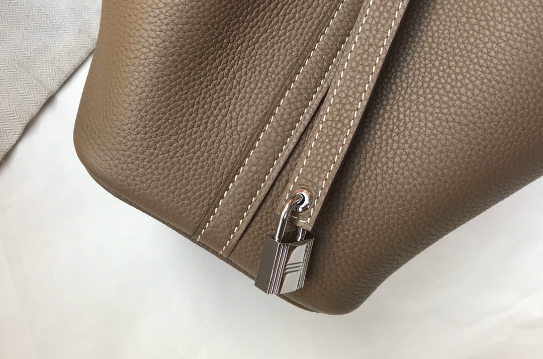 Hermès Picotin Lock Bag – Luxury Leather Bucket Bag