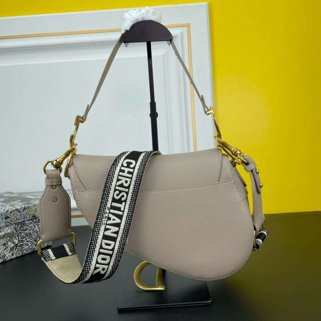 Dior Saddle Bag – Luxury Leather Shoulder & Crossbody Handbag