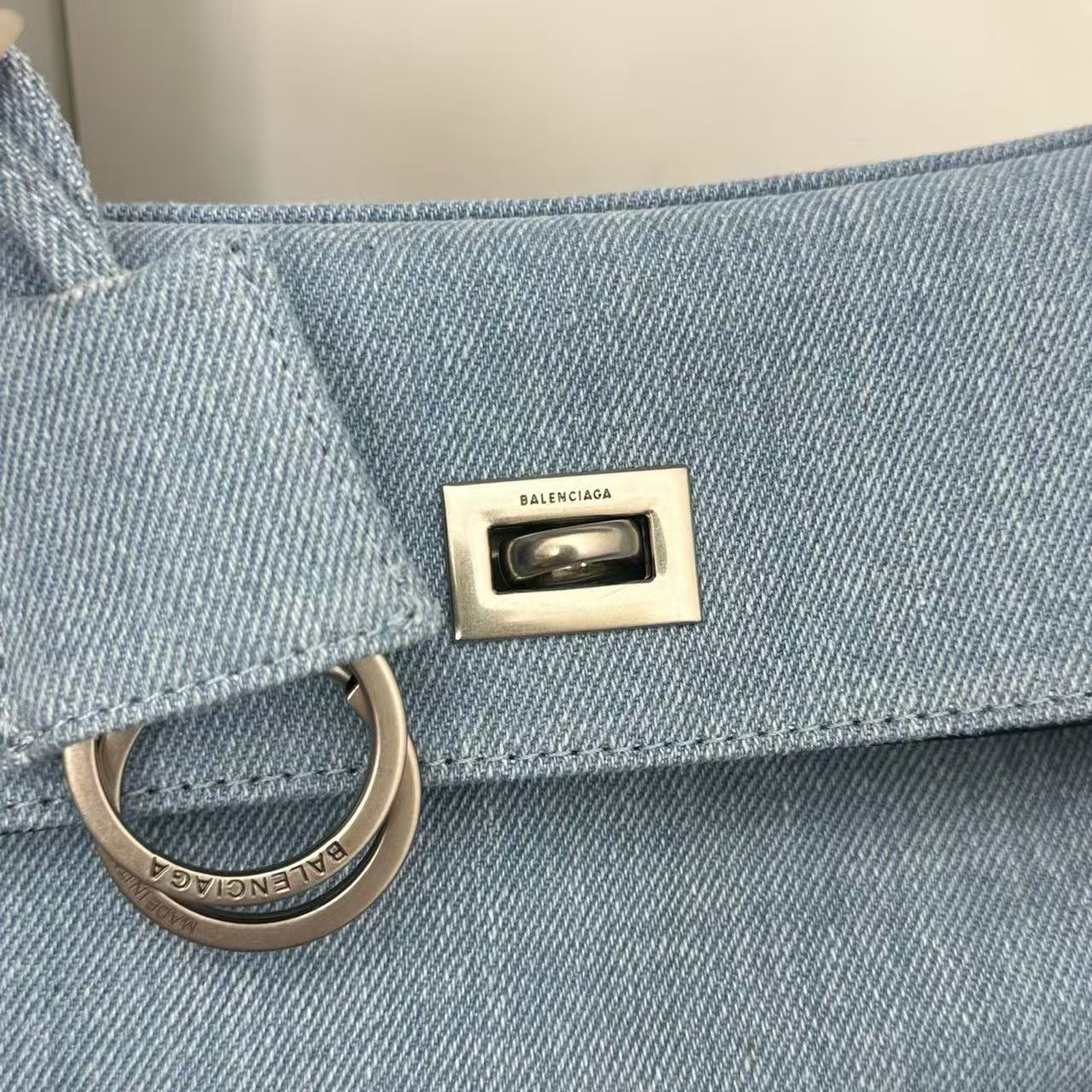 Balenciaga Rodeo Medium Handbag
