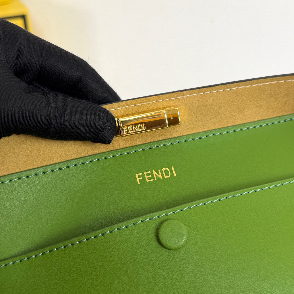 Fendi Peekaboo ISeeU Medium Bag