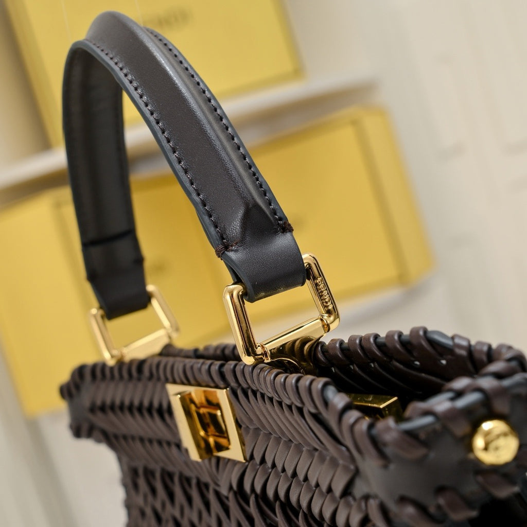 Fendi Peekaboo ISeeU Medium Bag