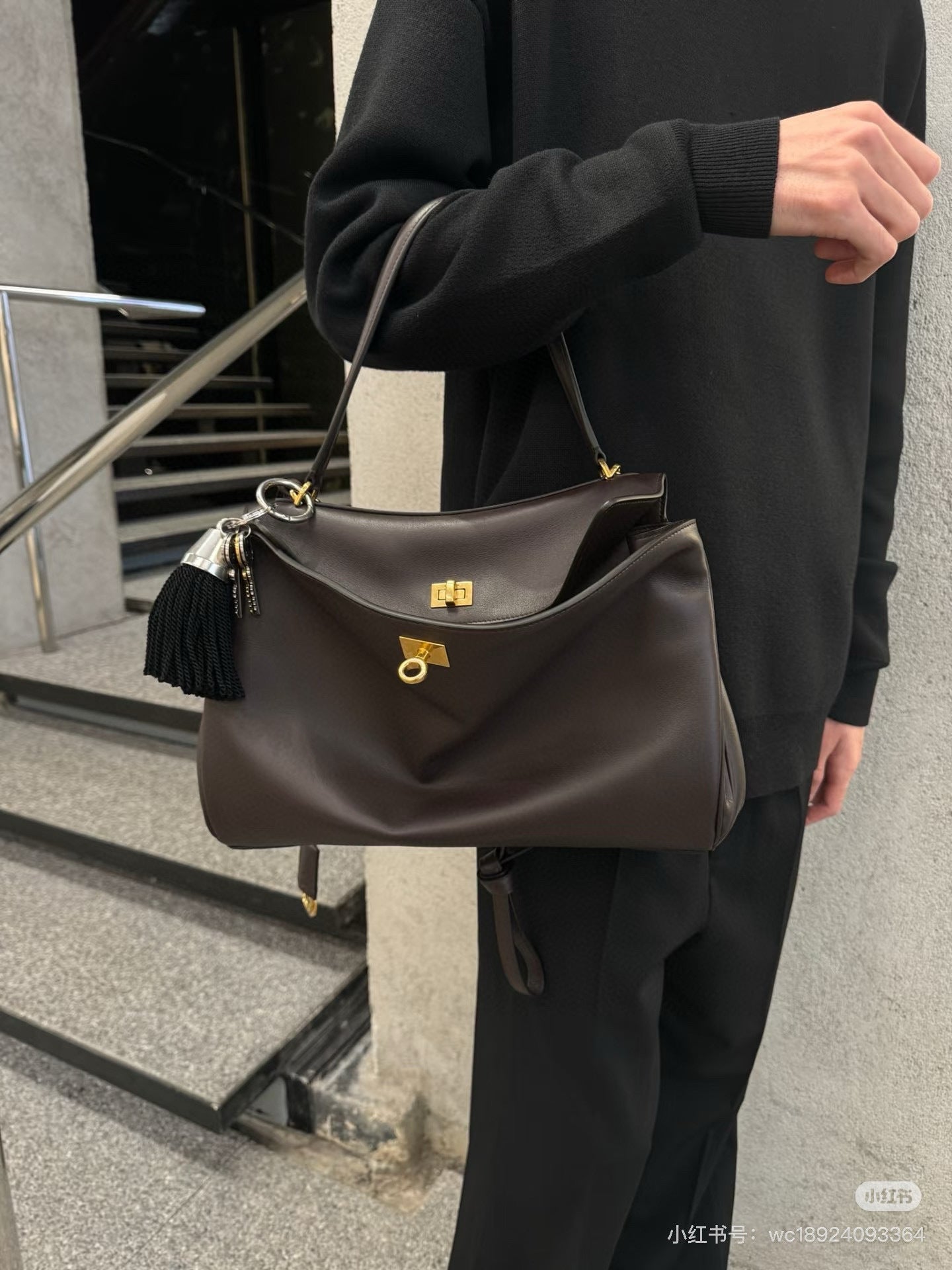 Balenciaga Rodeo Medium Handbag