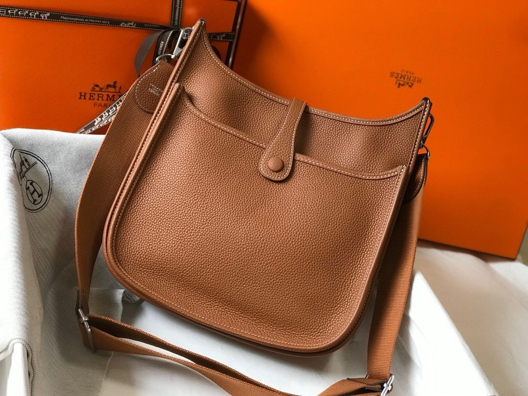 Hermès Evelyne Bag – Luxury Leather Crossbody Bag