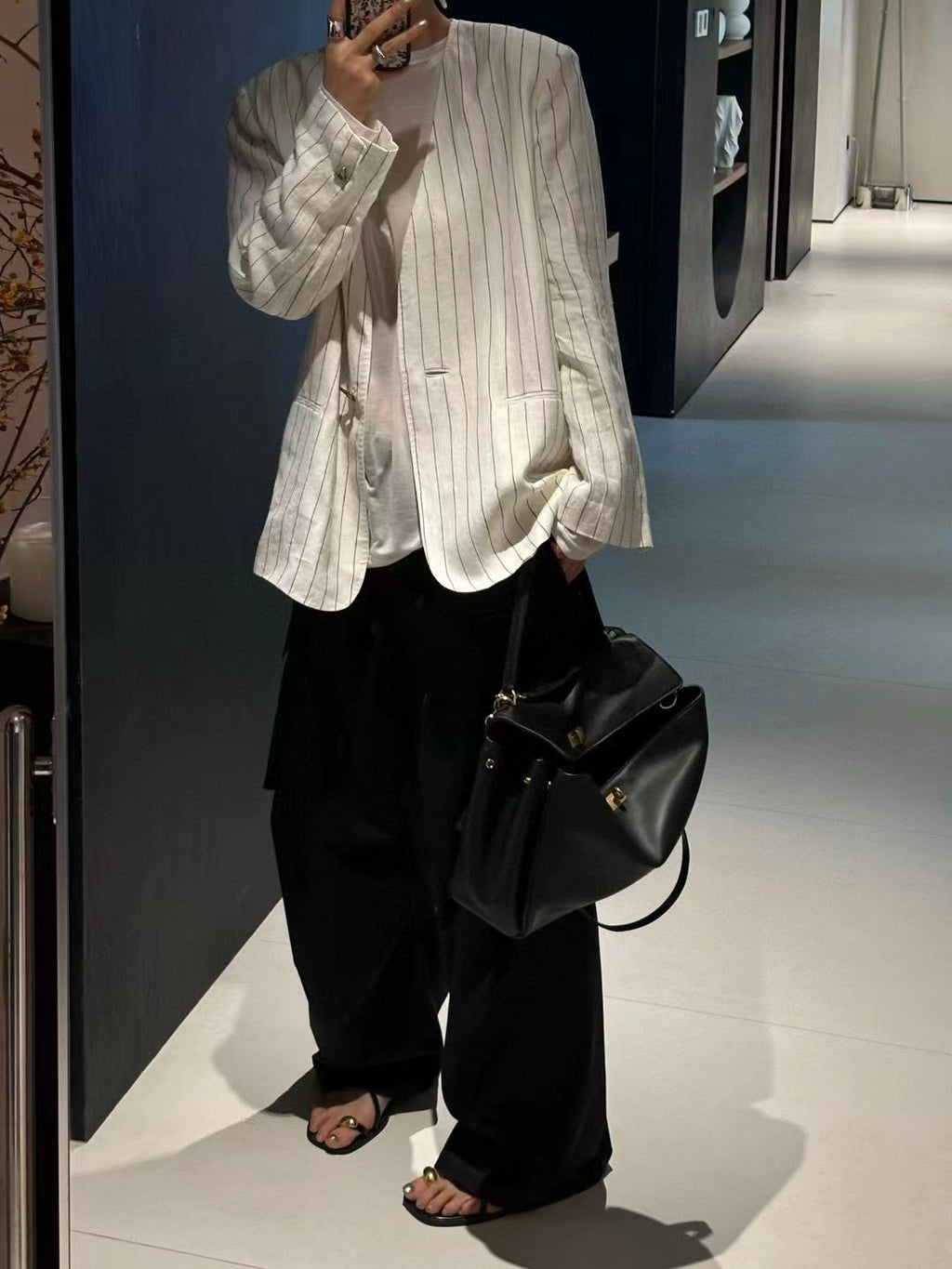 Balenciaga Rodeo Medium Handbag