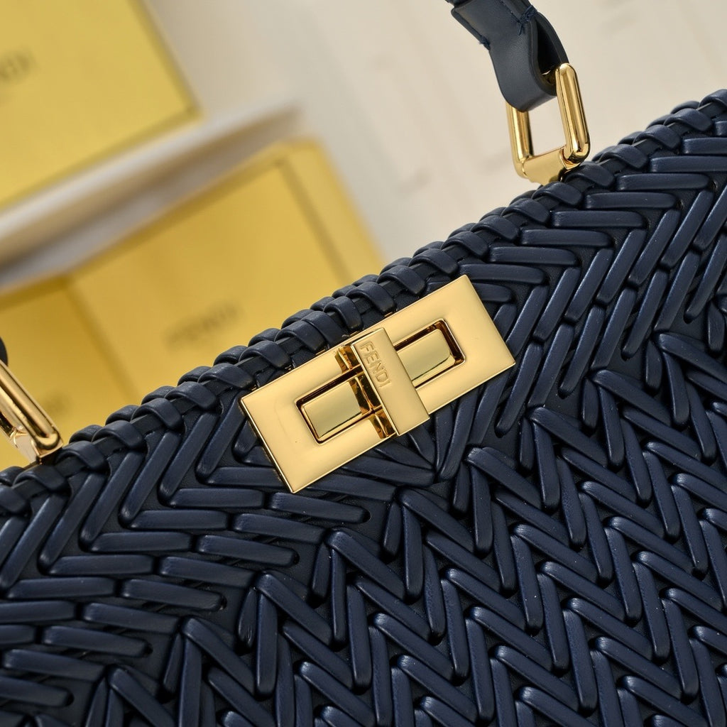 Fendi Peekaboo ISeeU Medium Bag