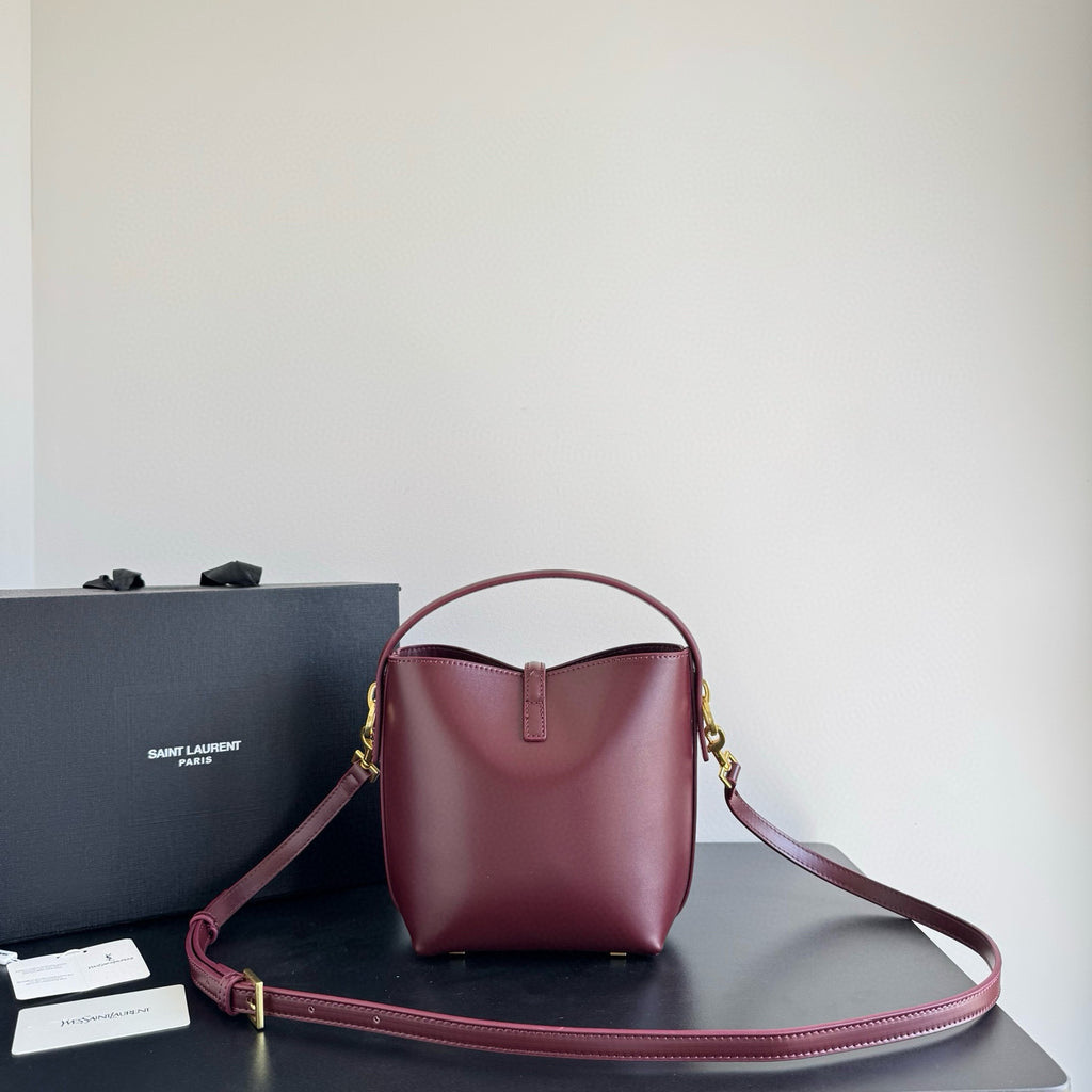 Saint Laurent Le 5 à 7 Bag – Luxury Leather Shoulder Bag