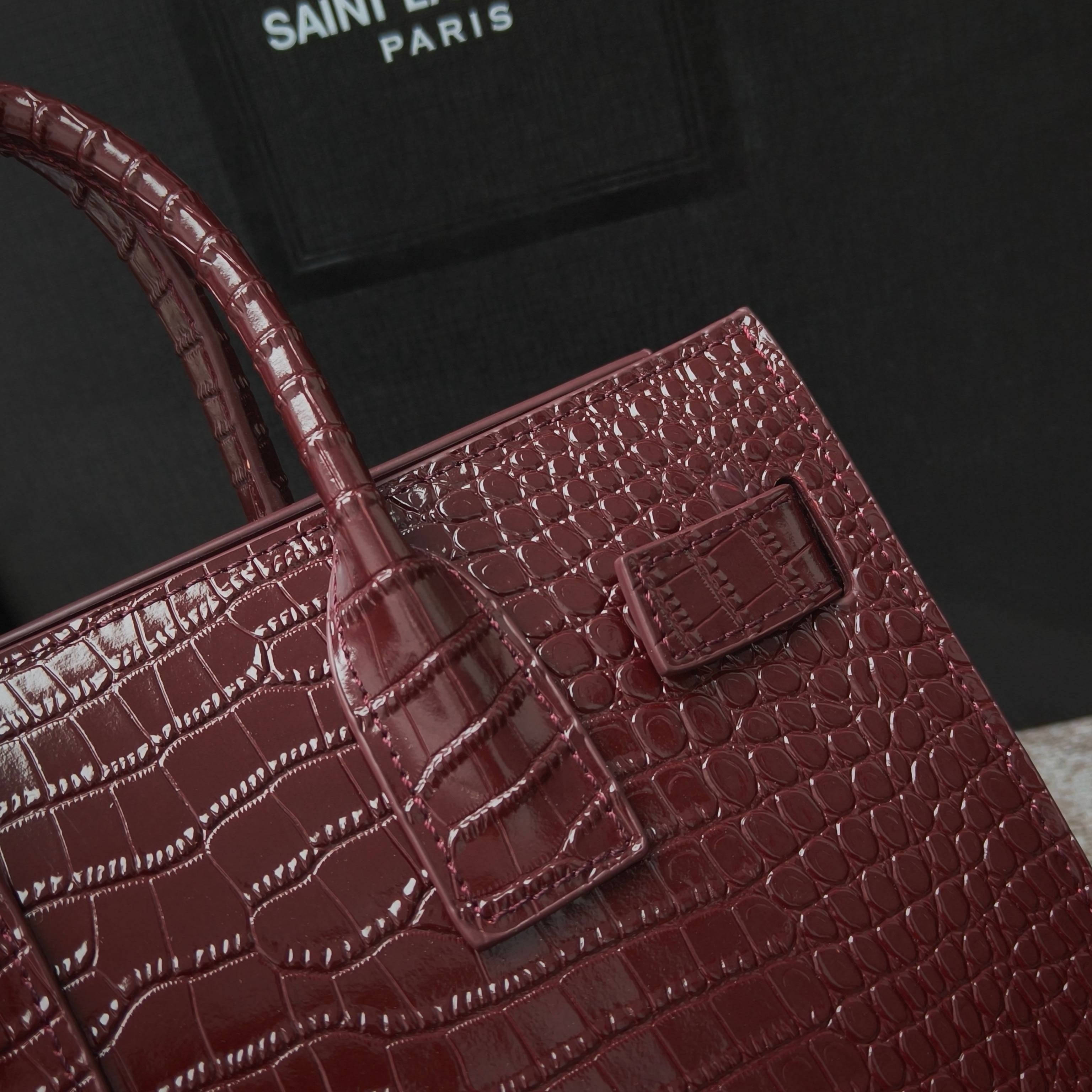 Saint Laurent Sac de Jour – Leather Top Handle Bag