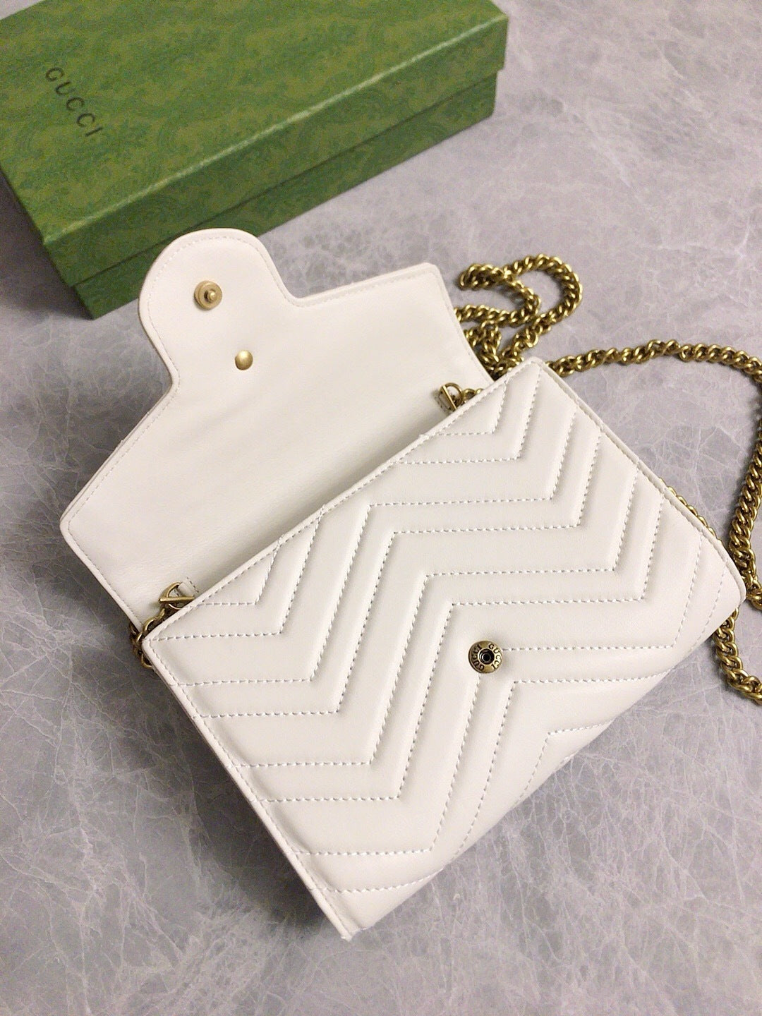 Gucci GG Marmont Small Shoulder Bag
