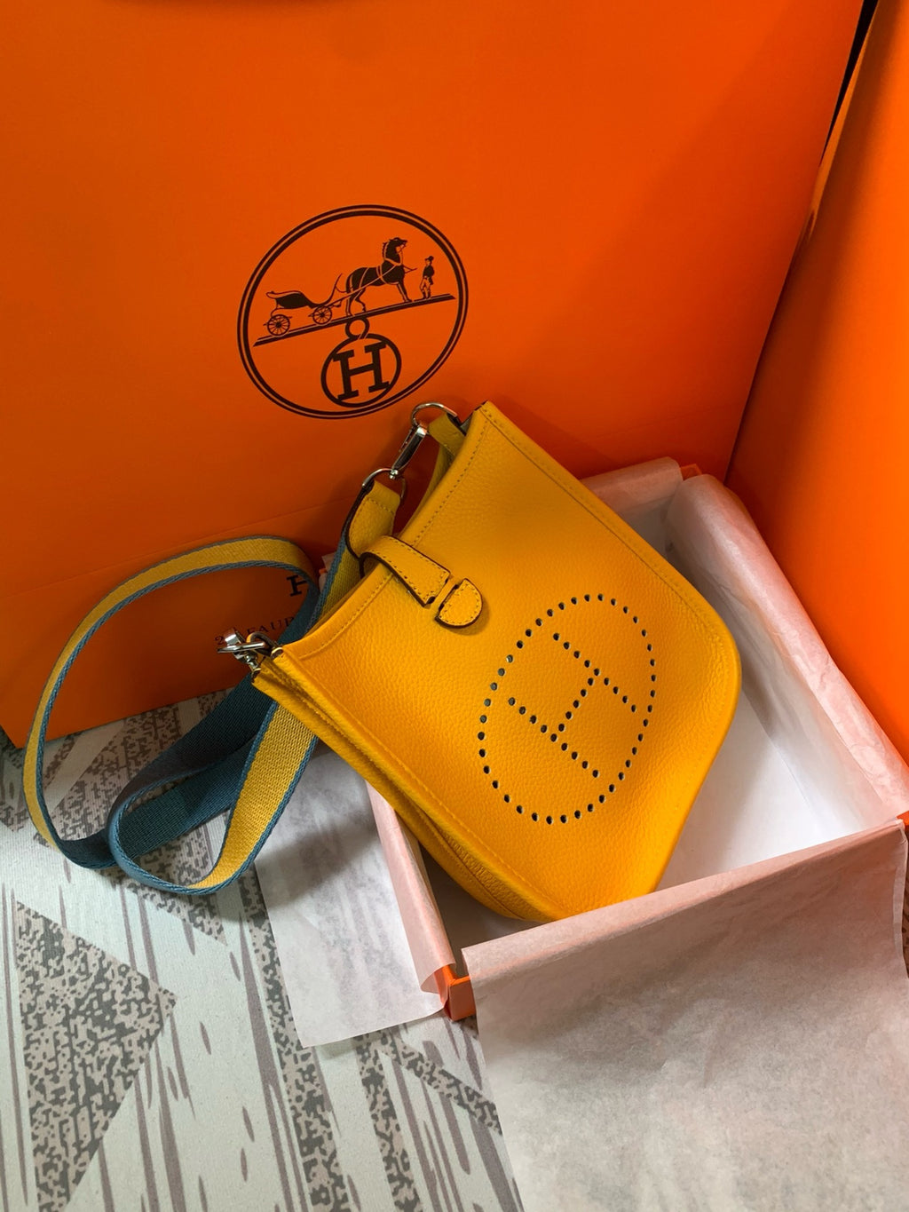 Hermès Evelyne Bag – Luxury Leather Crossbody Bag