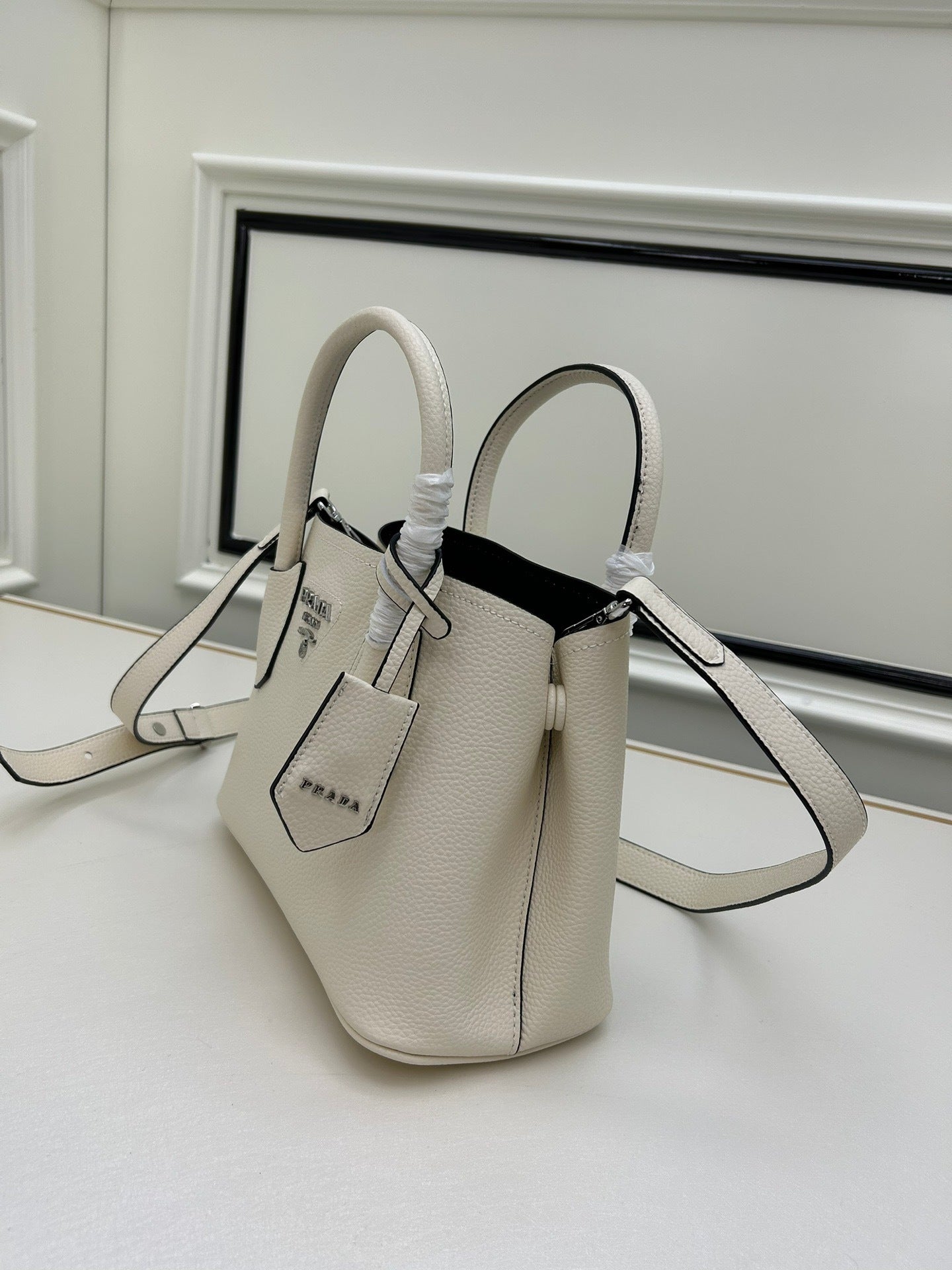 Prada Re-Edition 1995 Mini Bag – Authentic Saffiano Leather Luxury Handbag