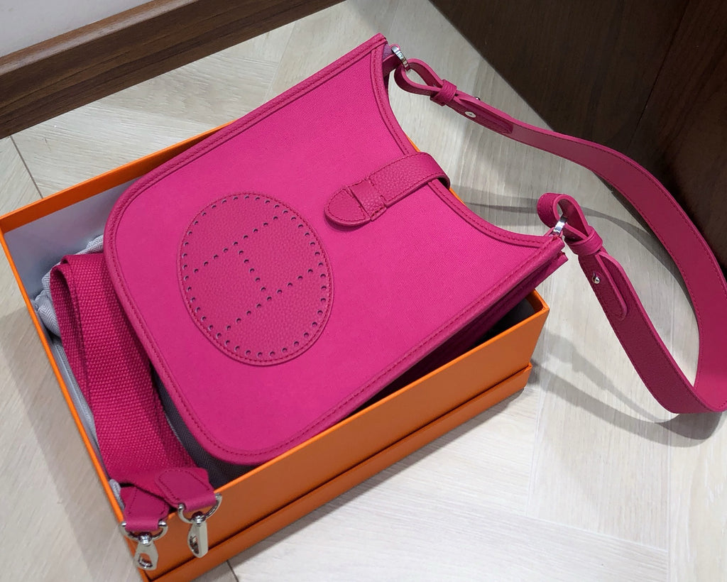 Hermès Evelyne Bag – Luxury Leather Crossbody Bag