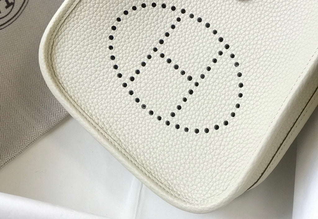 Hermès Evelyne Bag – Luxury Leather Crossbody Bag