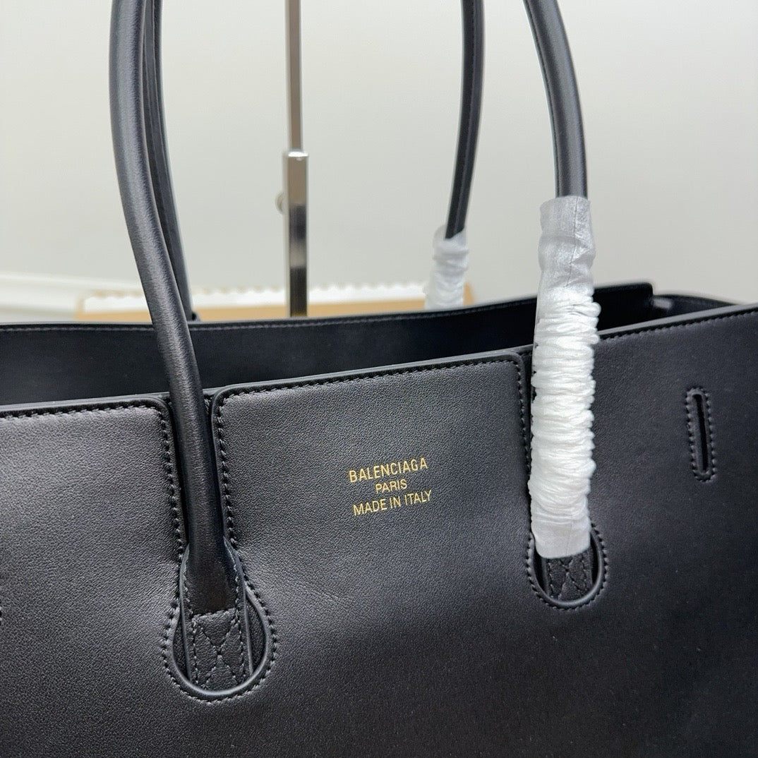 Balenciaga Bel Air Medium Carry All Bag