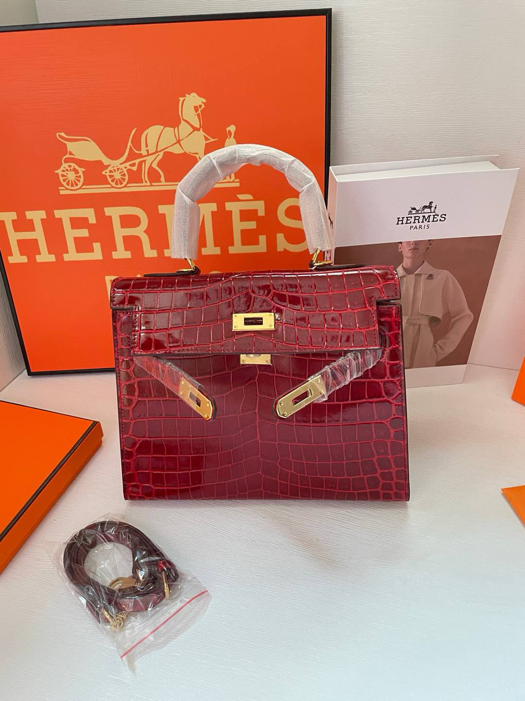 Hermès Kelly Bag – Authentic Luxury Leather Top Handle Handbag