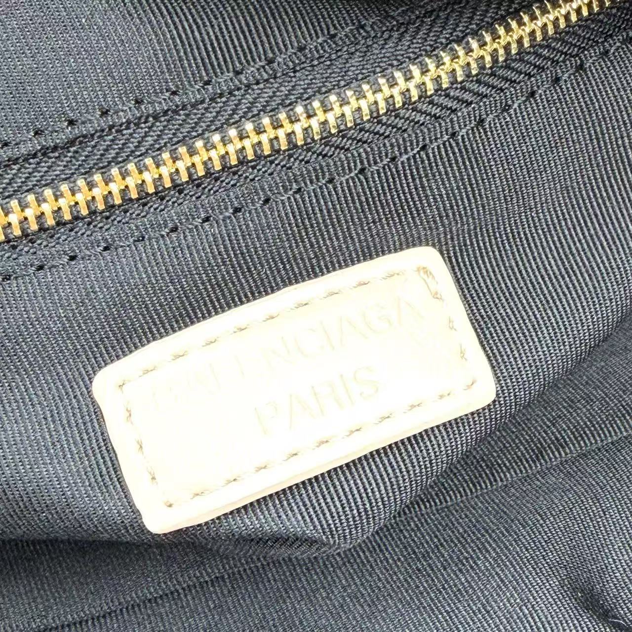Balenciaga Bel Air Medium Carry All Bag