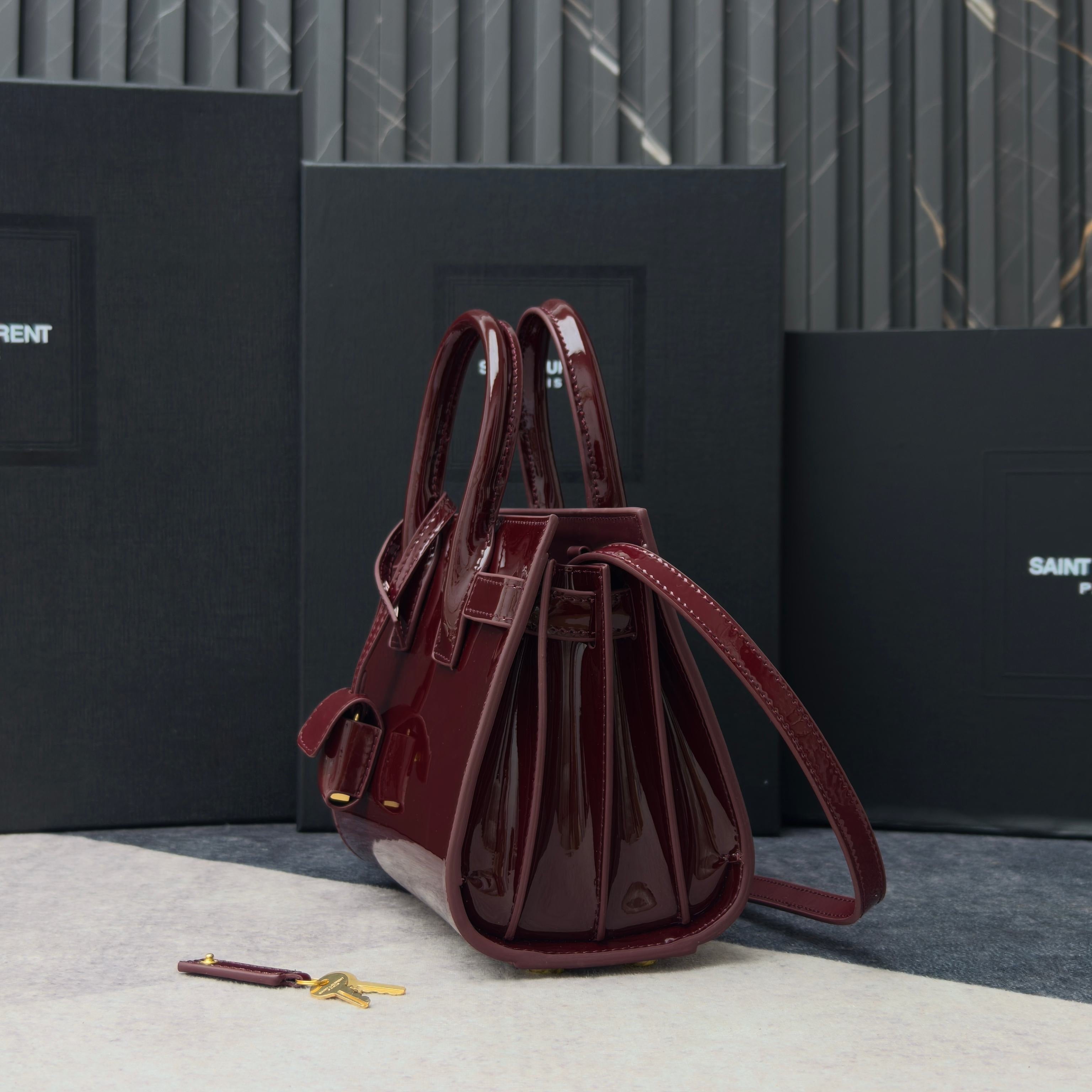 Saint Laurent Sac de Jour – Leather Top Handle Bag