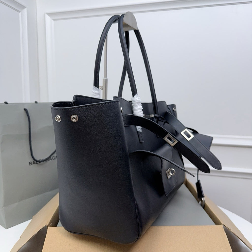 Balenciaga Bel Air Medium Carry All Bag