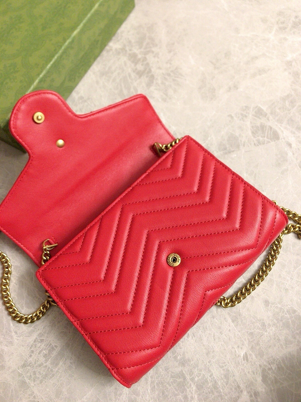 Gucci GG Marmont Small Shoulder Bag