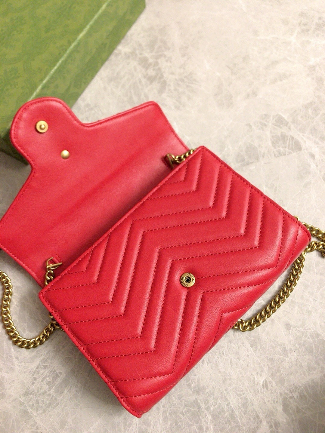 Gucci GG Marmont Small Shoulder Bag