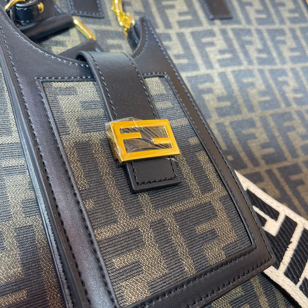 Fendi Sunshine Medium Tote
