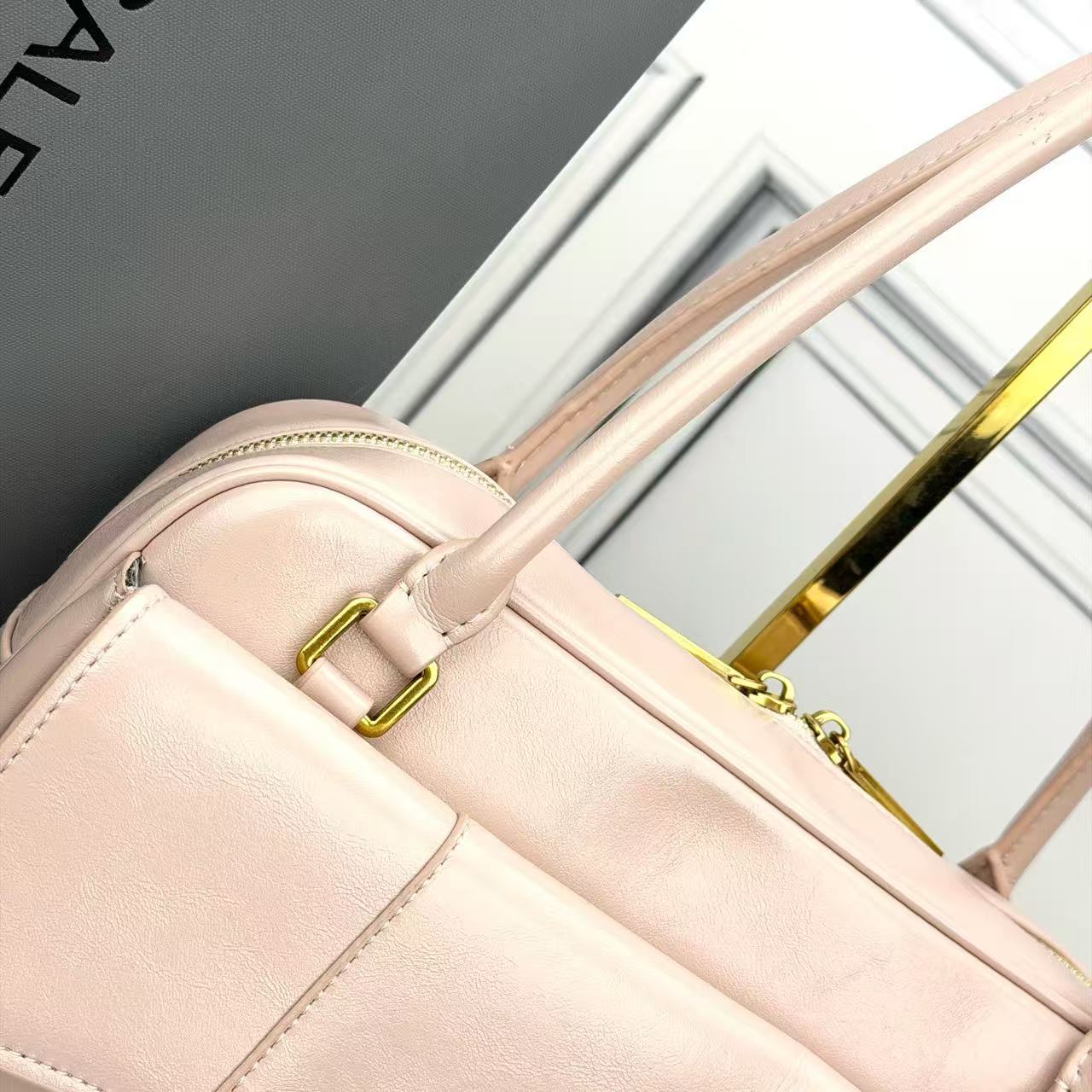 Balenciaga Bel Air Medium Carry All Bag