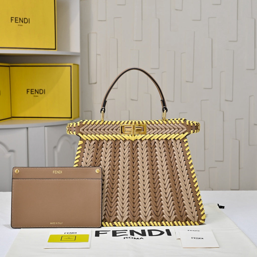 Fendi Peekaboo ISeeU Medium Bag
