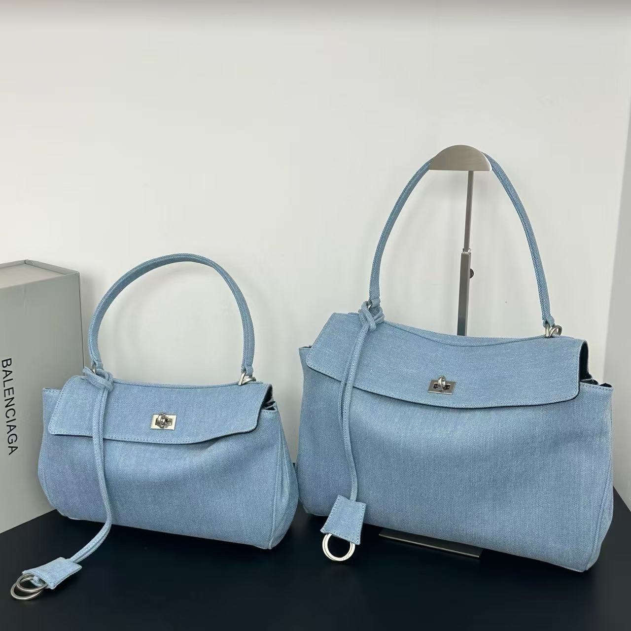 Balenciaga Rodeo Medium Handbag