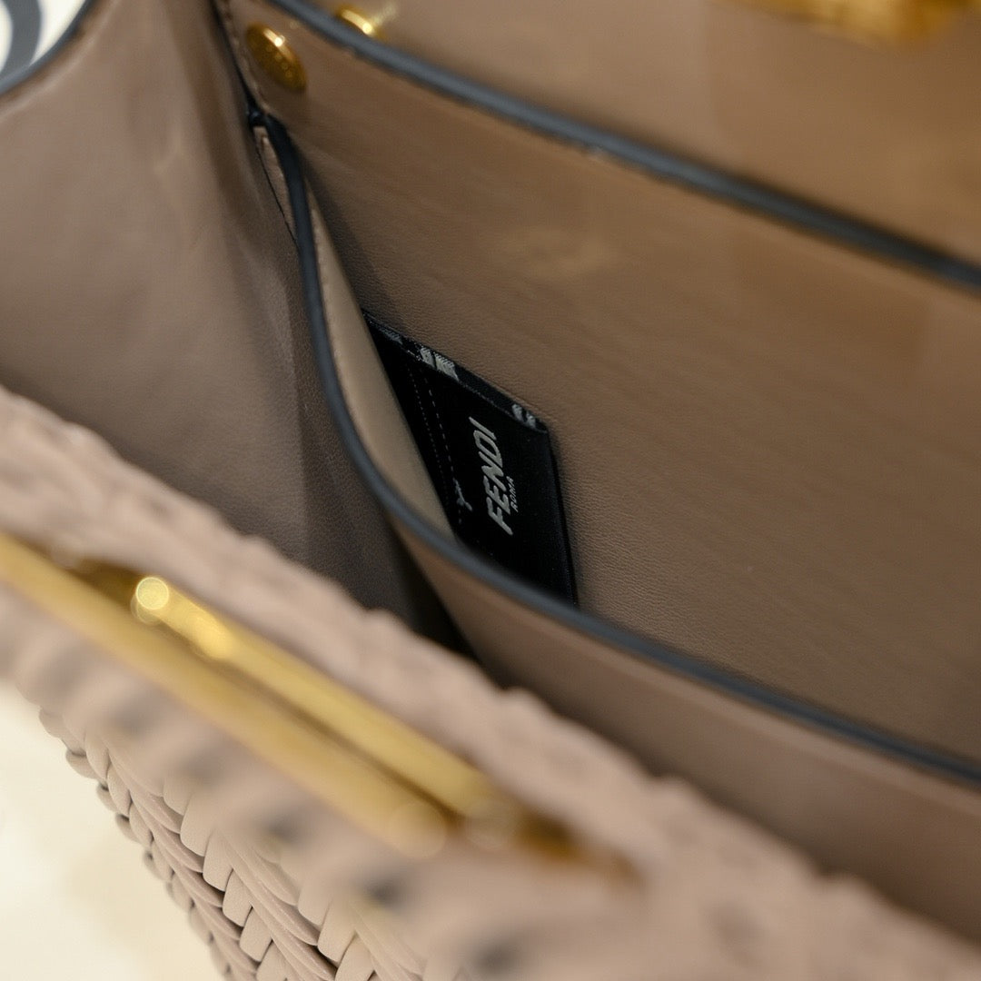 Fendi Peekaboo ISeeU Medium Bag