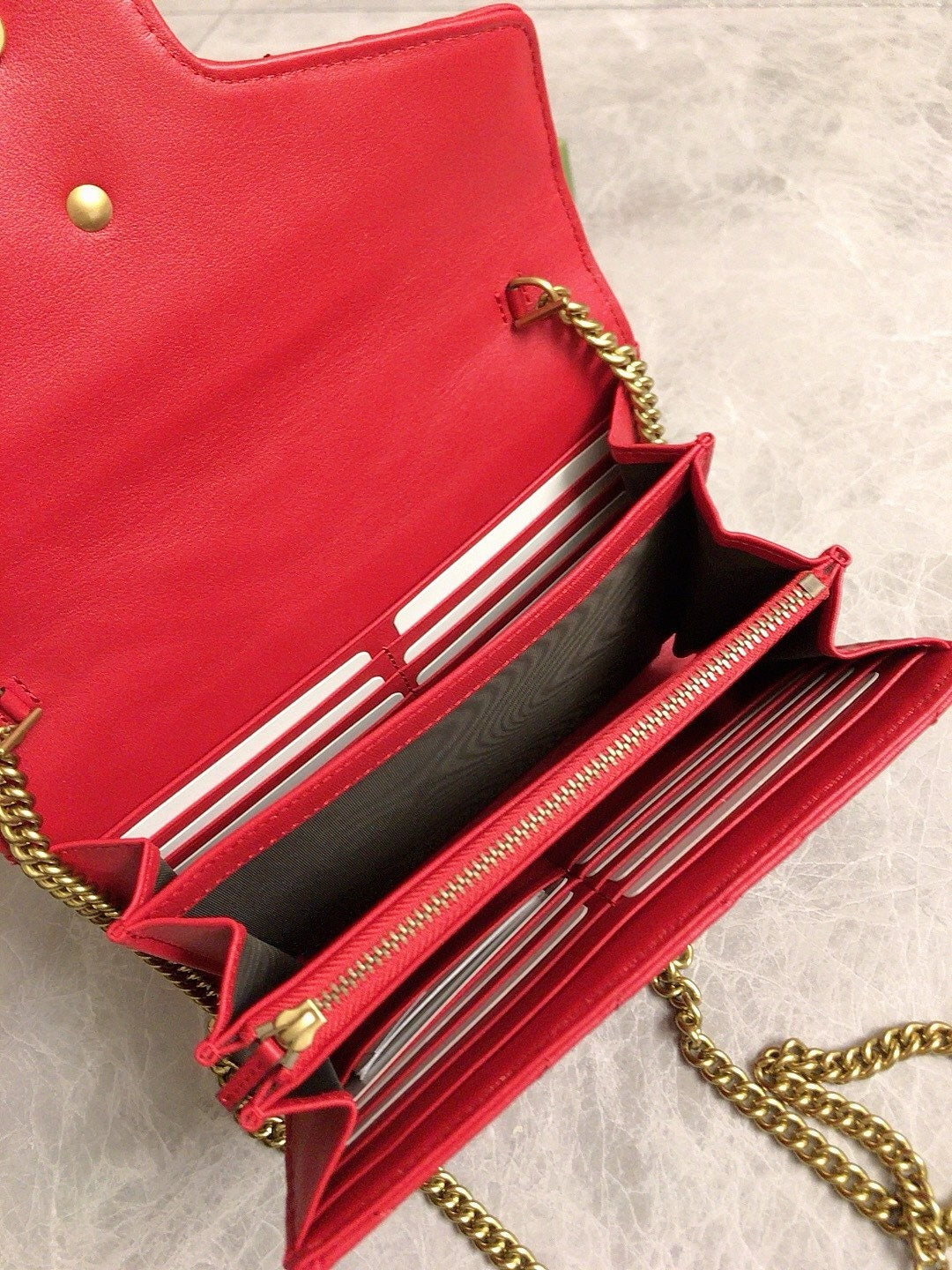 Gucci GG Marmont Small Shoulder Bag