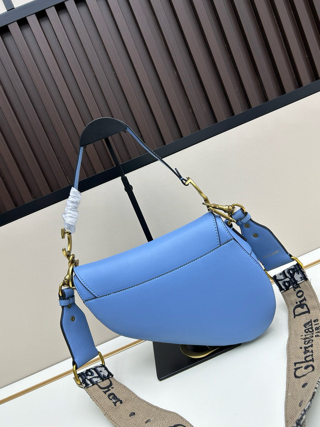 Dior Saddle Bag – Luxury Leather Shoulder & Crossbody Handbag