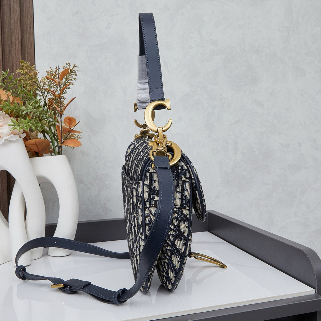 Dior Saddle Bag – Luxury Leather Shoulder & Crossbody Handbag