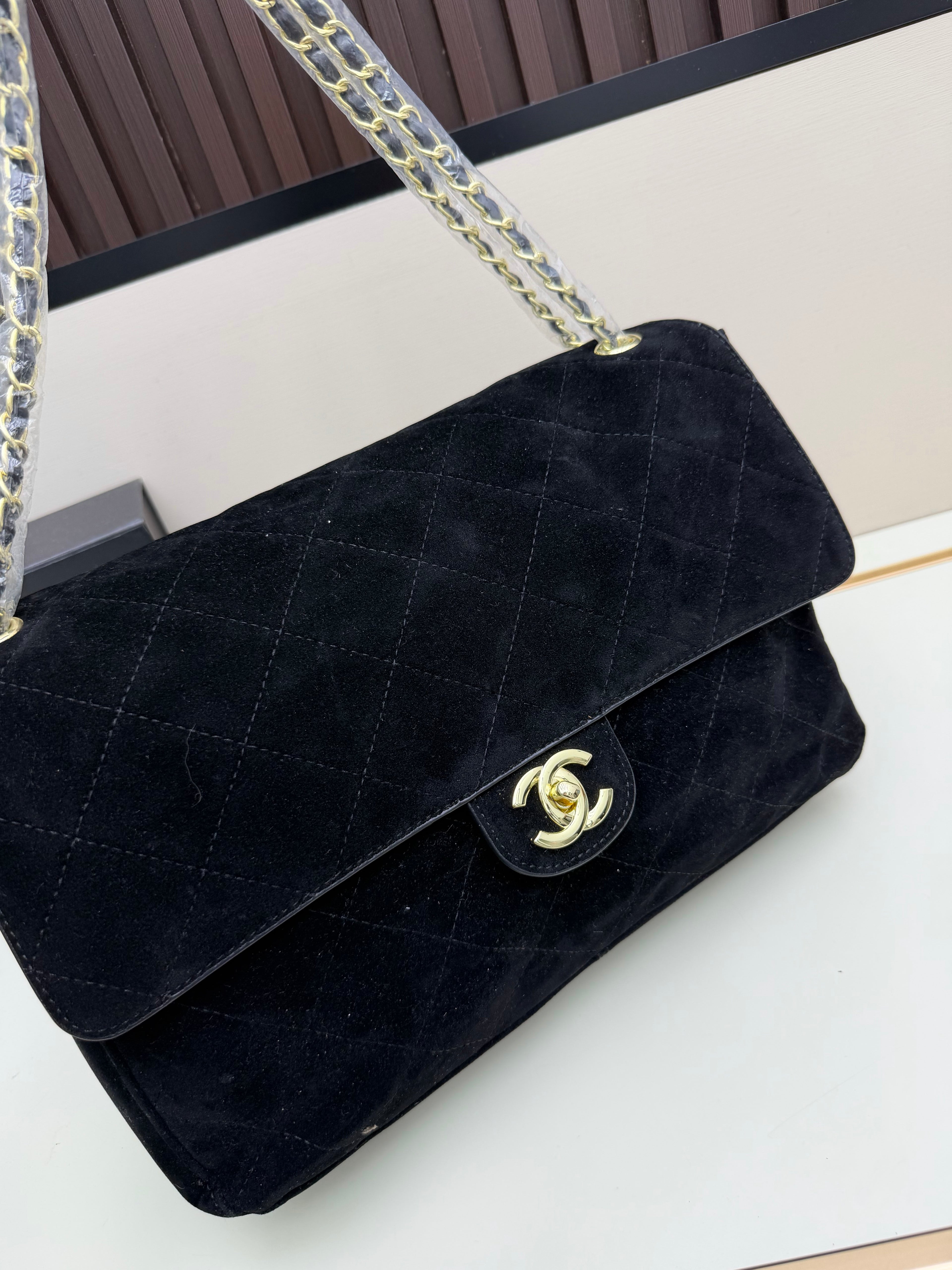 Chanel 2.55 Reissue Flap Bag – Quilted Leather Luxury Shoulder Bag