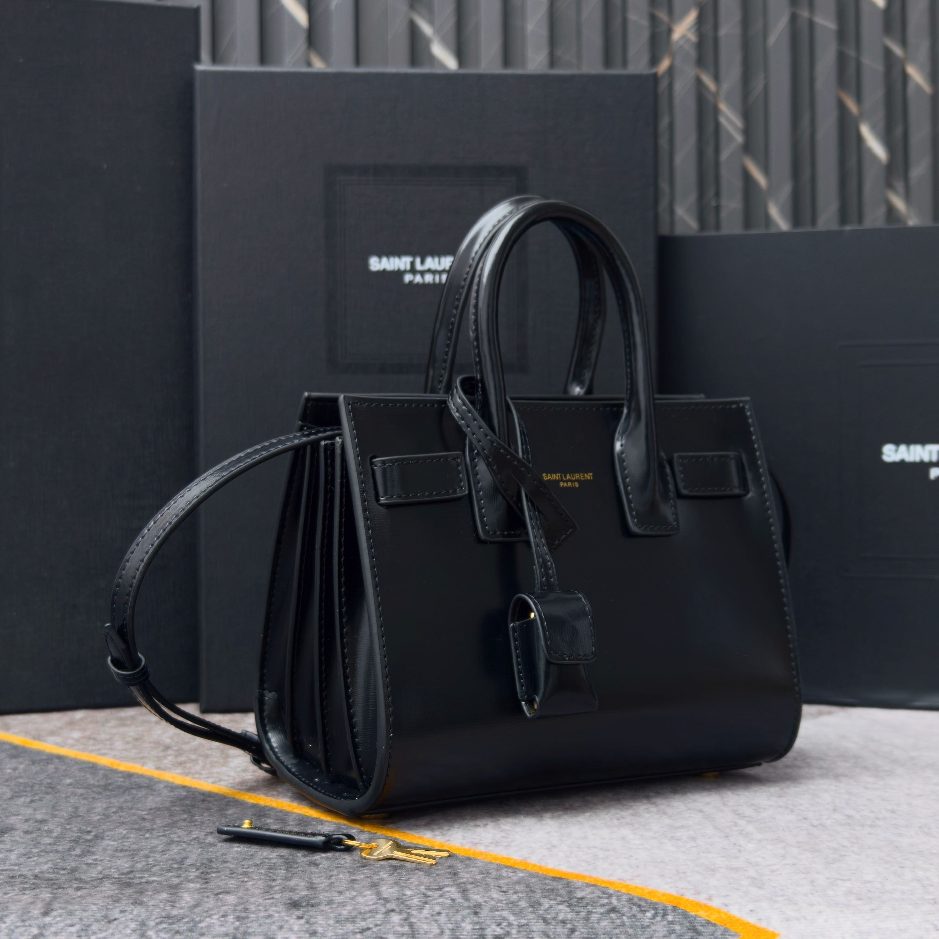 Saint Laurent Sac de Jour – Leather Top Handle Bag