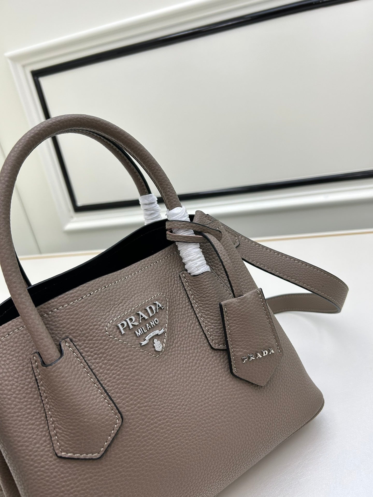 Prada Re-Edition 1995 Mini Bag – Authentic Saffiano Leather Luxury Handbag