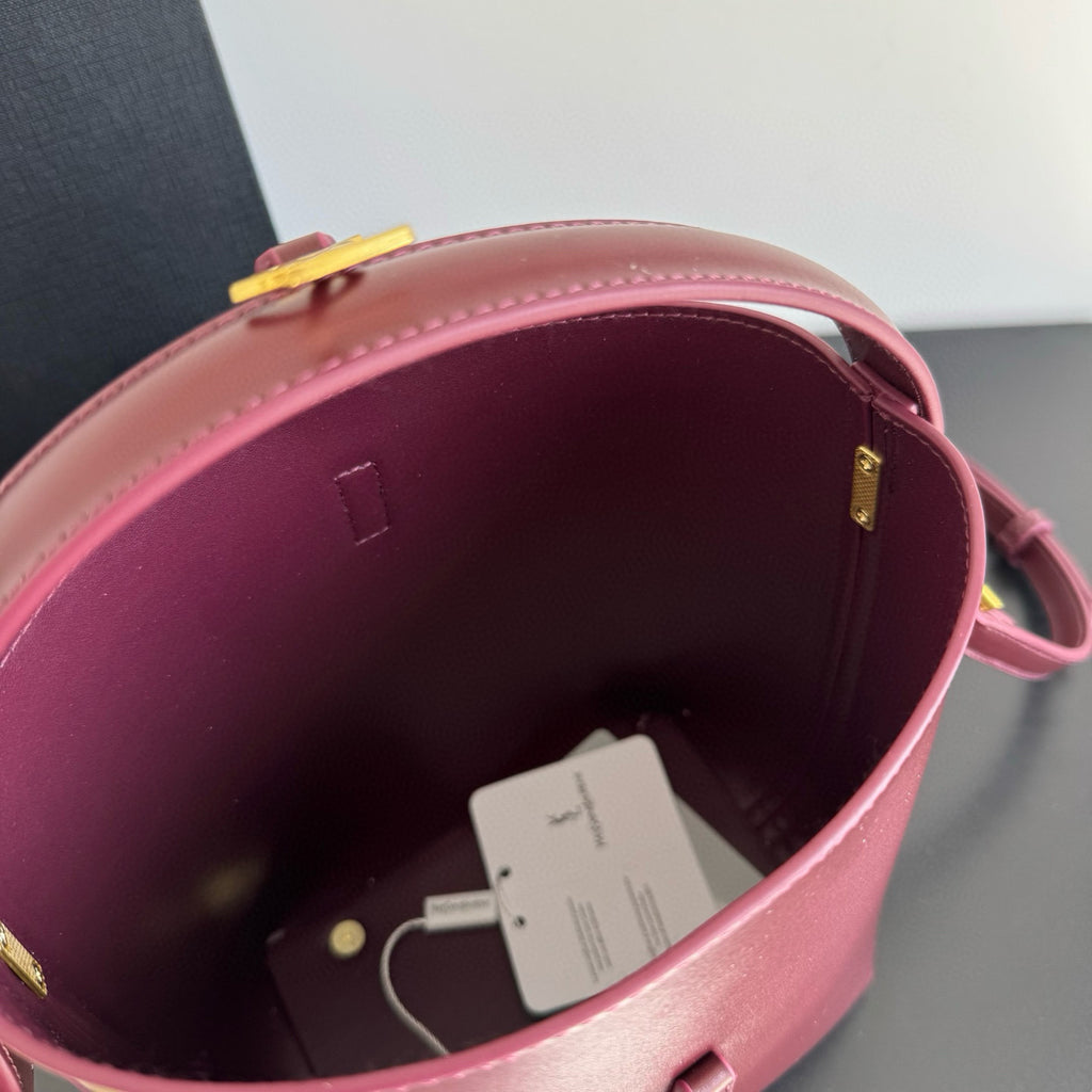 Saint Laurent Le 5 à 7 Bag – Luxury Leather Shoulder Bag