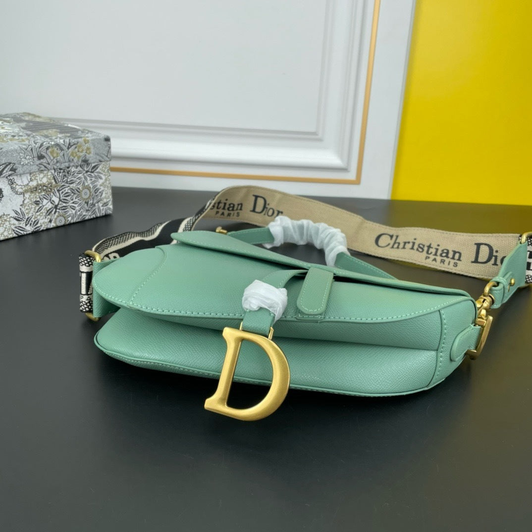 Dior Saddle Bag – Luxury Leather Shoulder & Crossbody Handbag