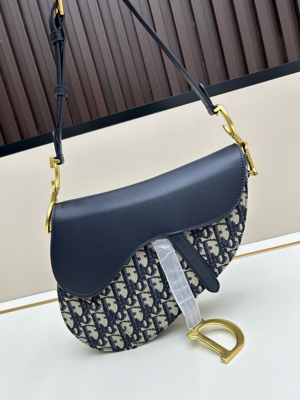 Dior Saddle Bag – Luxury Leather Shoulder & Crossbody Handbag