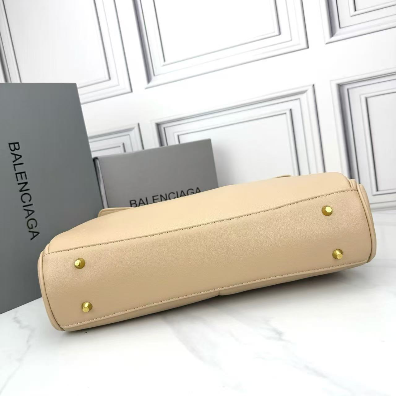 Balenciaga Rodeo Medium Handbag