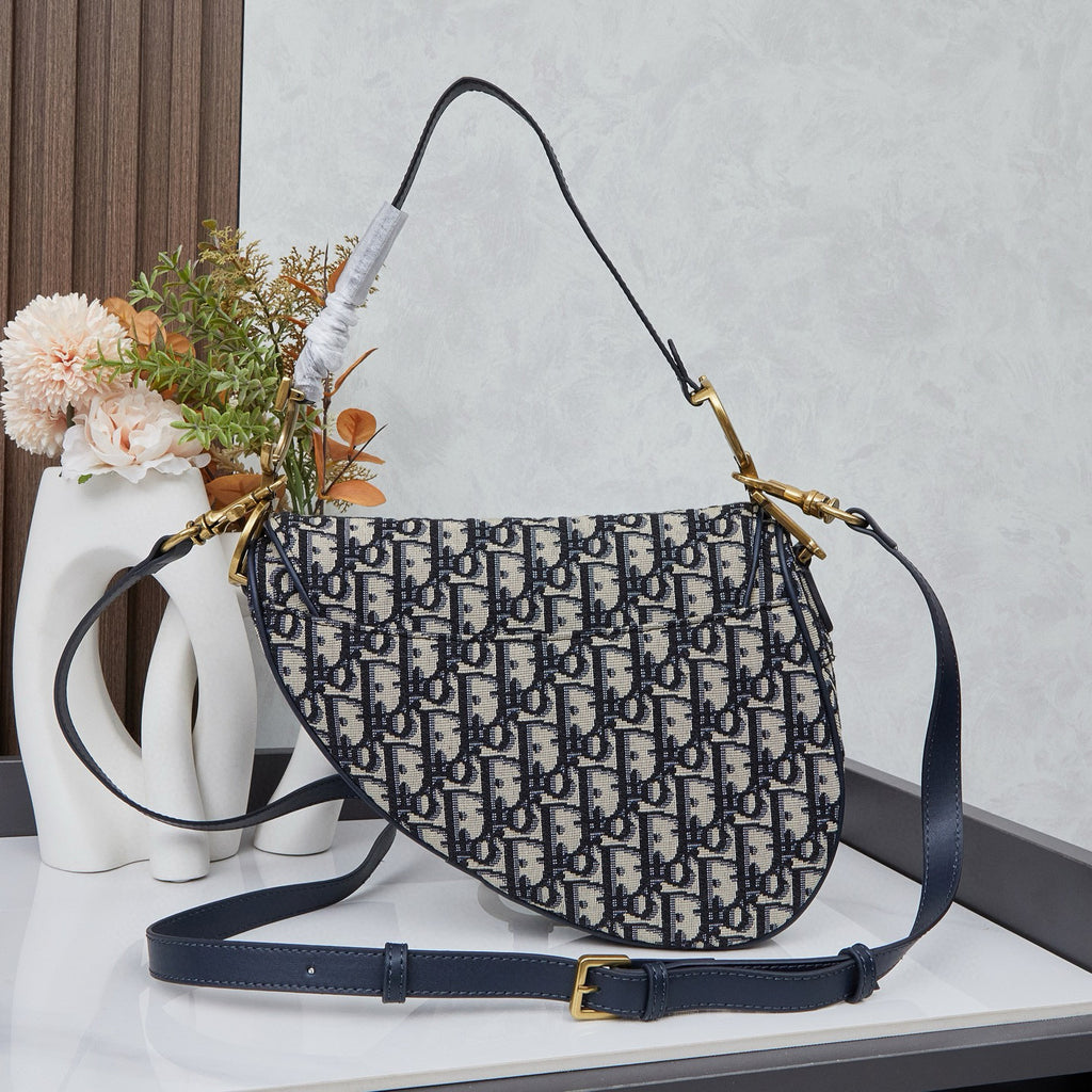 Dior Saddle Bag – Luxury Leather Shoulder & Crossbody Handbag