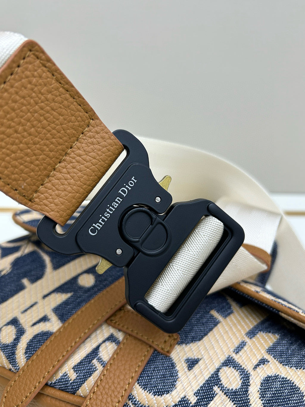 Dior Saddle Bag – Luxury Leather Shoulder & Crossbody Handbag