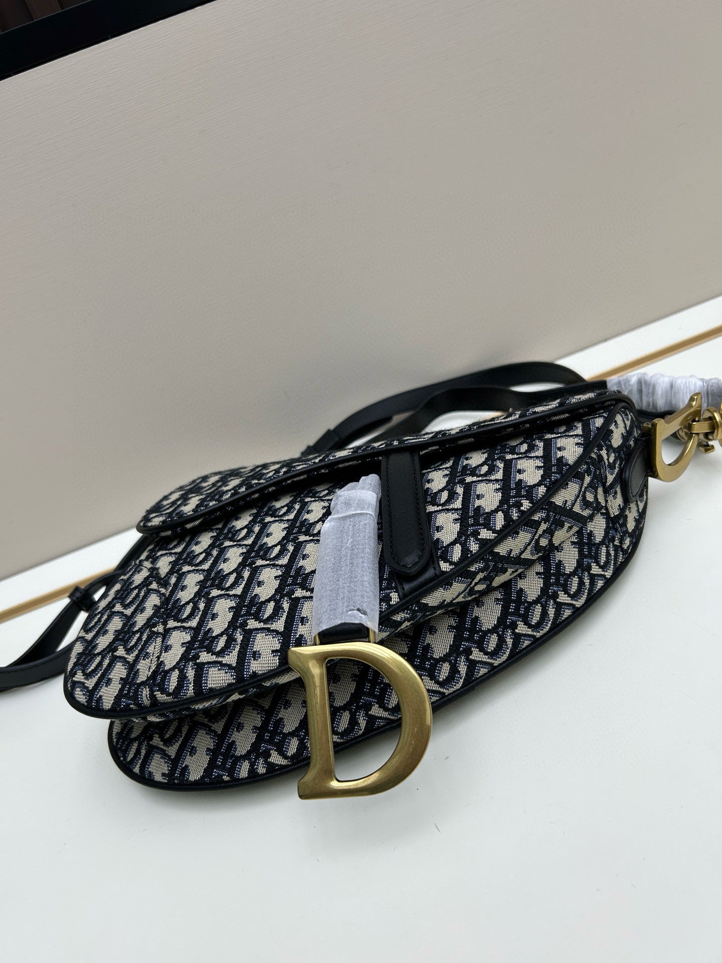 Dior Saddle Bag – Luxury Leather Shoulder & Crossbody Handbag