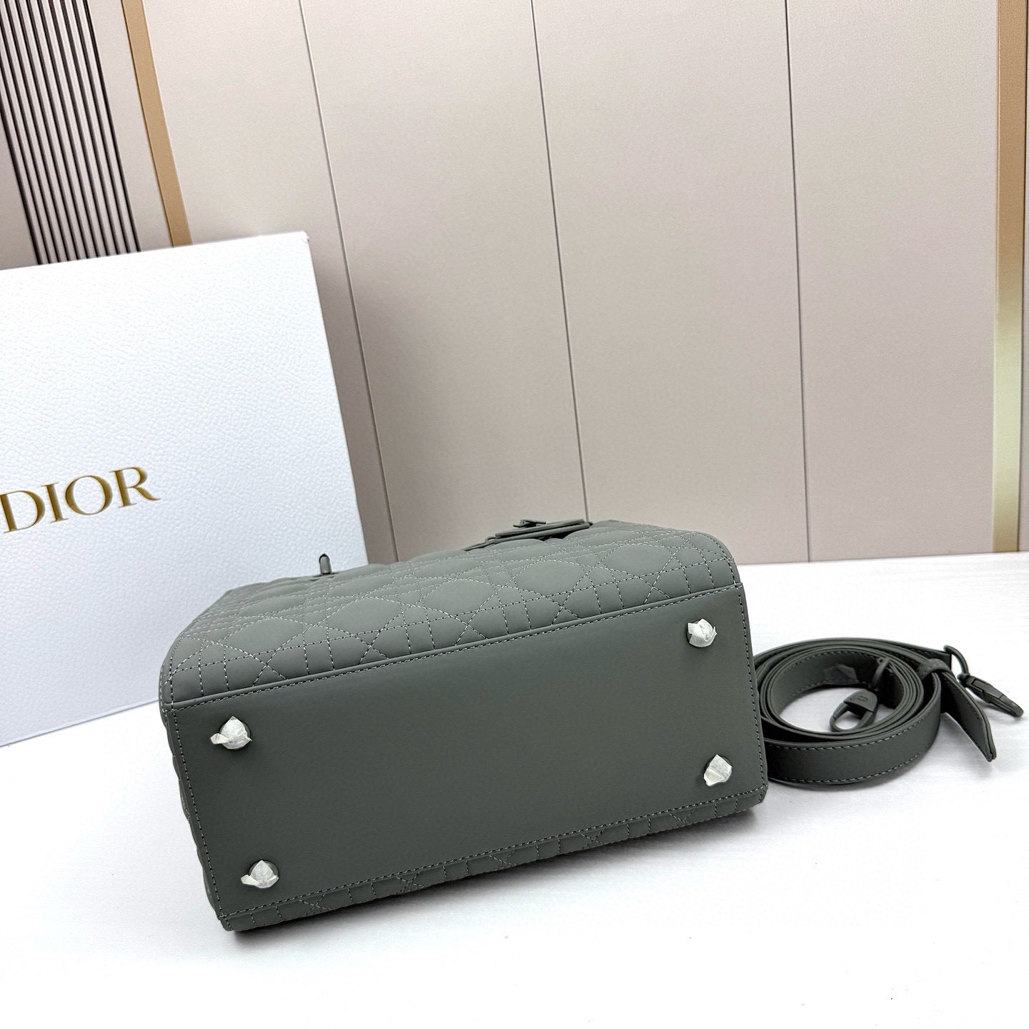 Dior Lady Dior Bag – Cannage Quilted Leather Luxury Handbag